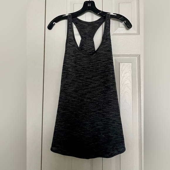 Lululemon Essential Tank
Heathered Black (Third Release) - Picture 4 of 7